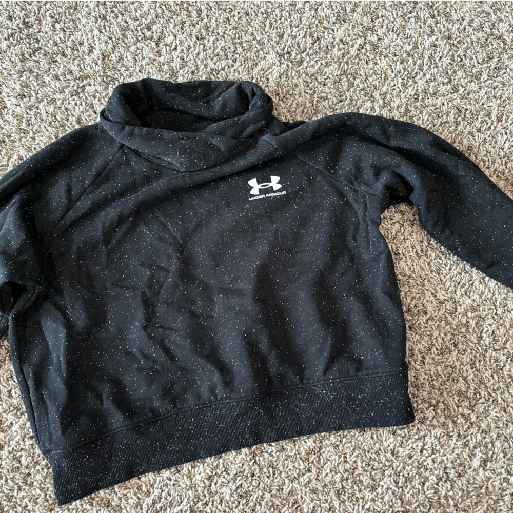 Under Armour sweatshirt